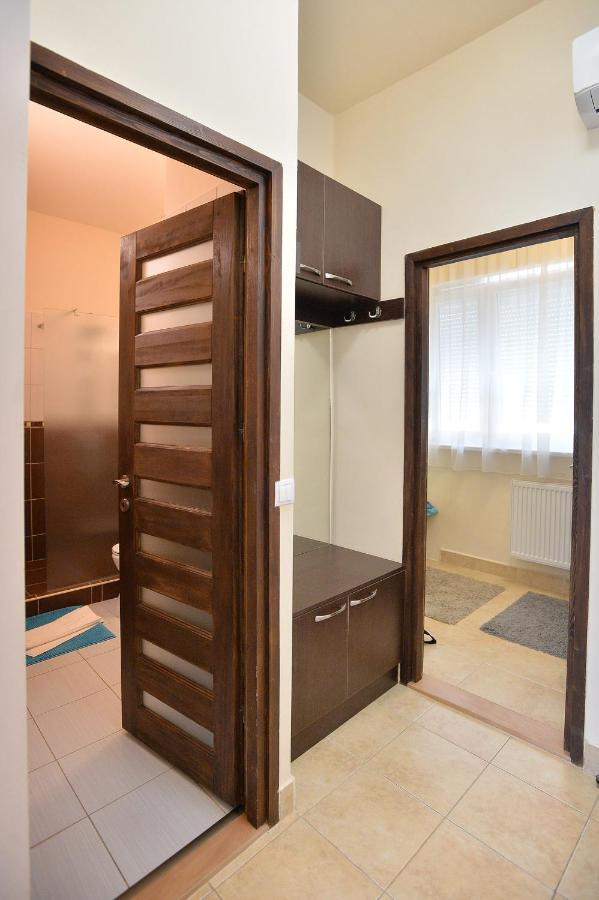 Netta Apartman Eger Extérieur photo